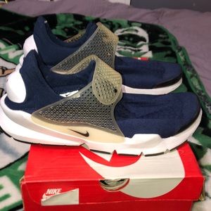 Nike Sock Dart, Navy and white